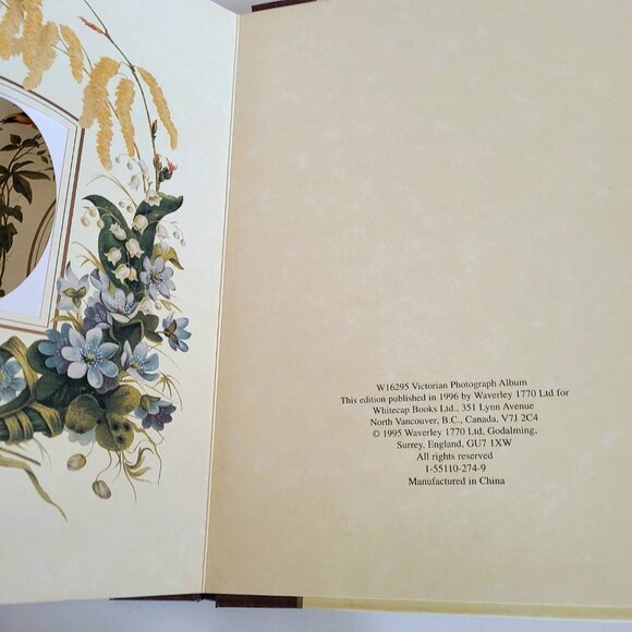 Vintage ''The Victorian Photograph Album'' - Picture 8 of 9